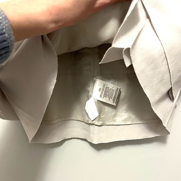 🎉RARE🎉 BCBGMaxAzria gray pearl layered pleated skirt - Picture 13 of 16